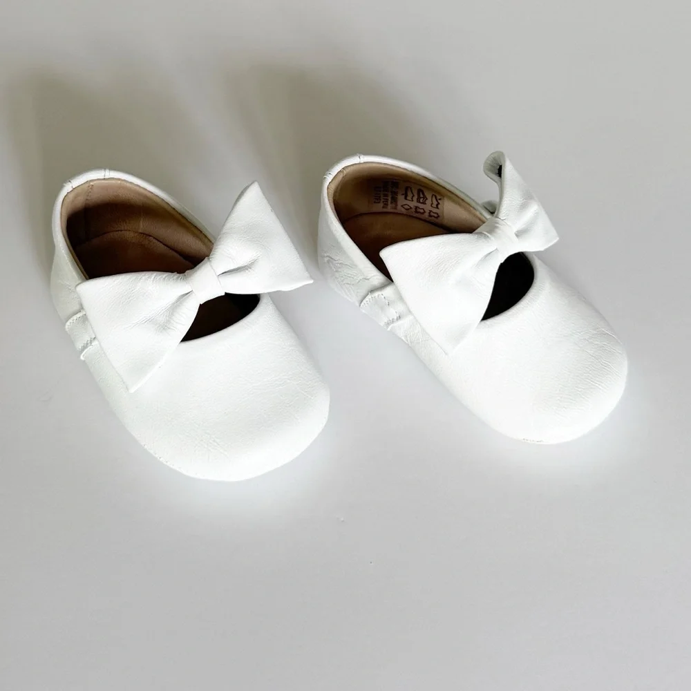 Elephantito Baby Ballerina Shoes with Bow - Picture 3 of 11